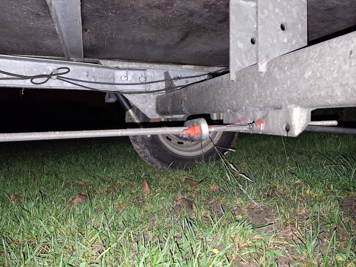 Prodám kvalitní vozík Agados brždění náprava 1350kg - 10