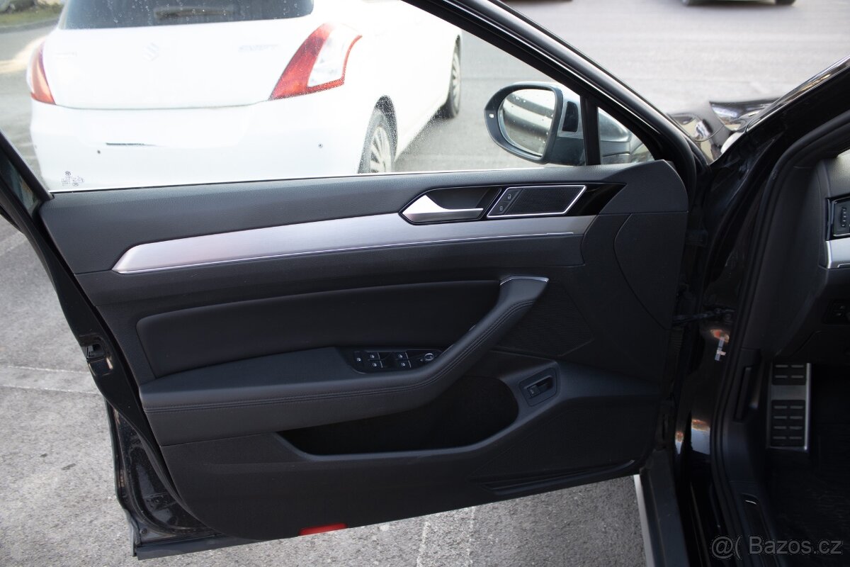 Volkswagen Passat Variant 2.0 TDI SCR 140kW 4 Motion - 10