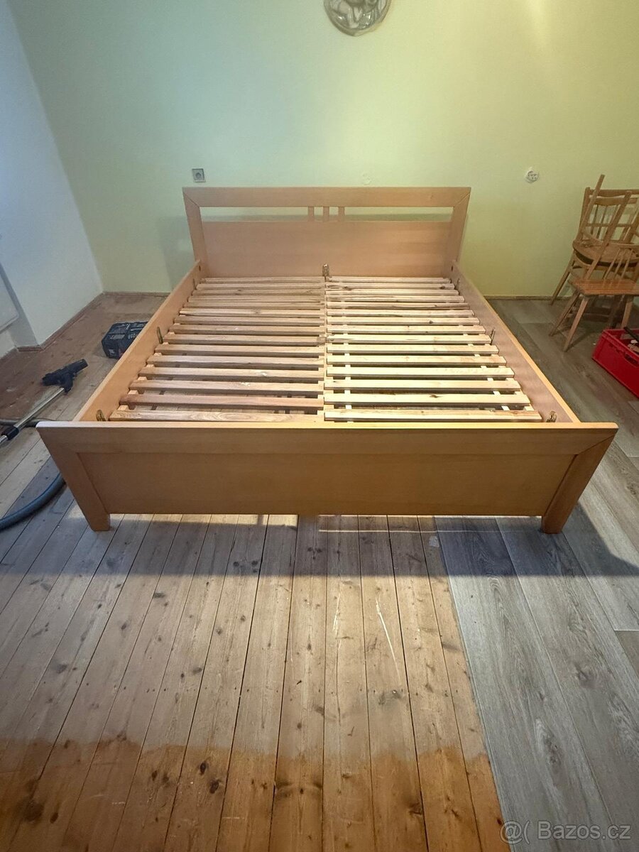Manželská postel z masivu - 10