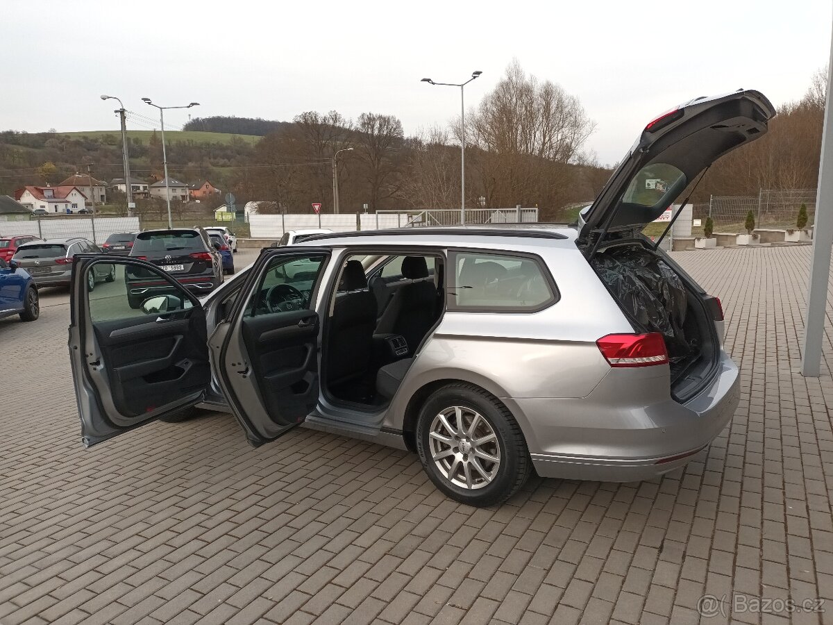 Volkswagen Passat 2,0 TDI,110KW,MANUÁL,NAVI, - 10