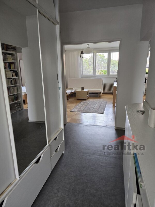 Prodej hezkého bytu 3+1, 76m2, Opava, ul. Holasická - 10