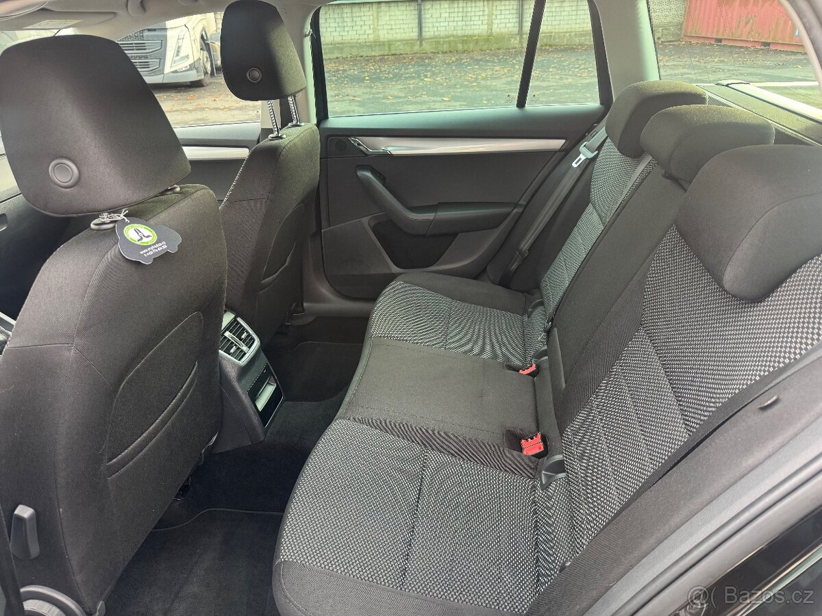 Škoda Octavia III 1.6 TDi COMBI GREENLINE MOŽNO NA SPLÁTKY - 10