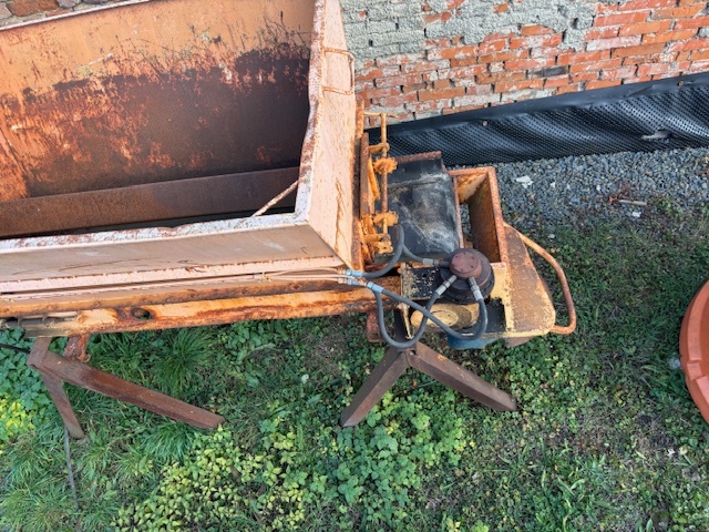 Posypová nástavba na multicar - 10