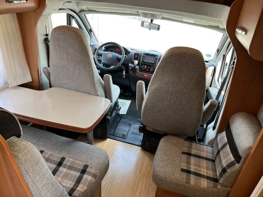 LMC,2013,130ps,klima,tempo,automat,remis,garaz,tv,AKCE - 10