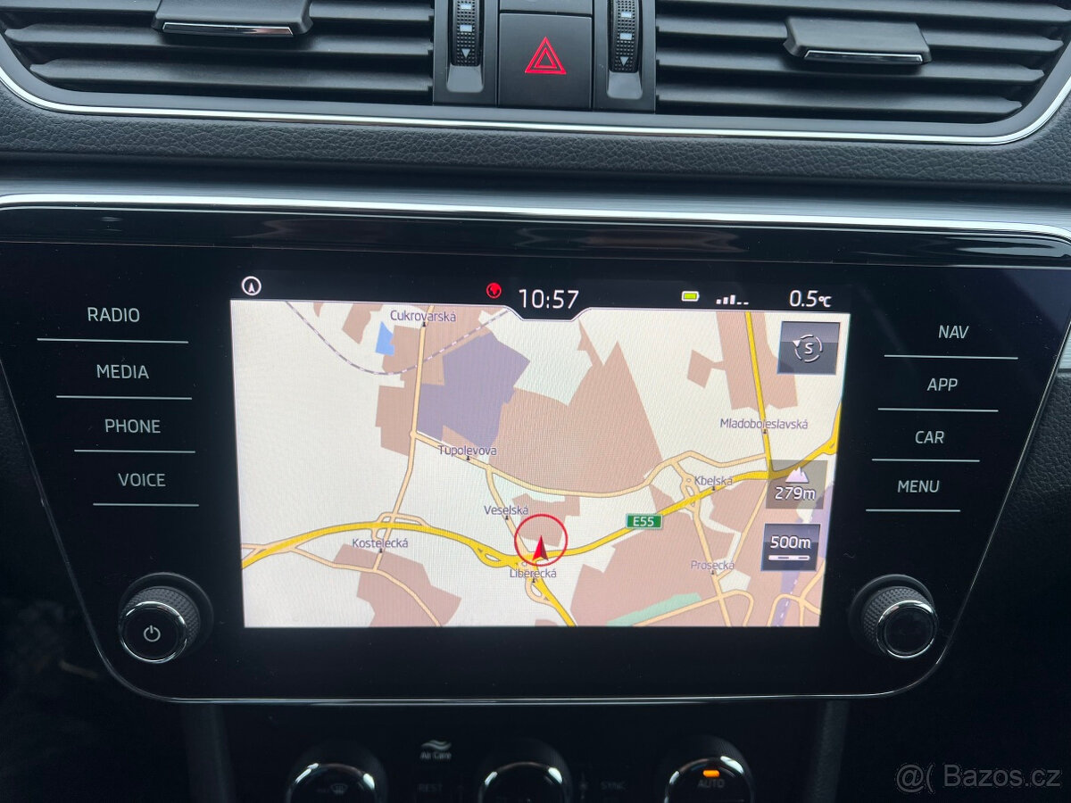 Škoda Superb 2.0TDi 110kW nový model, navigace - 10