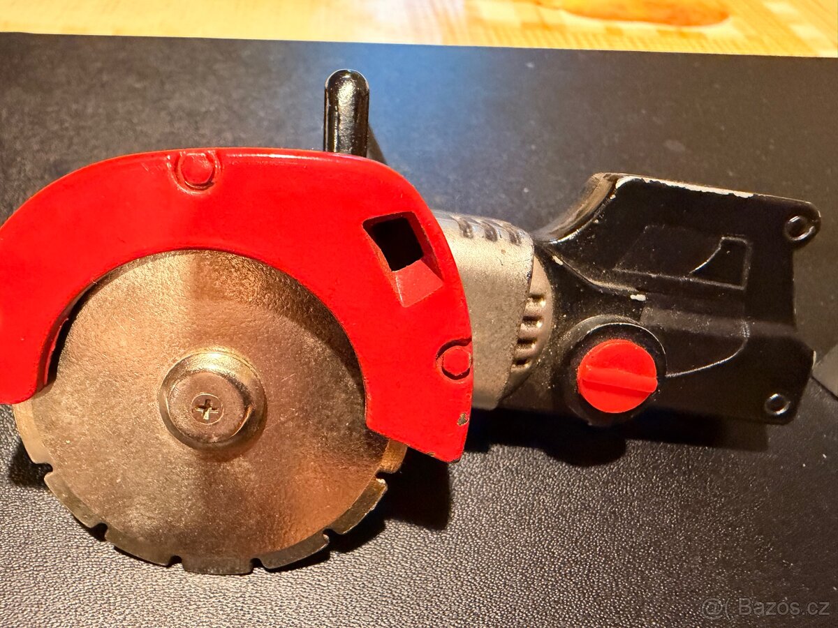 Staré zapalovače - 10