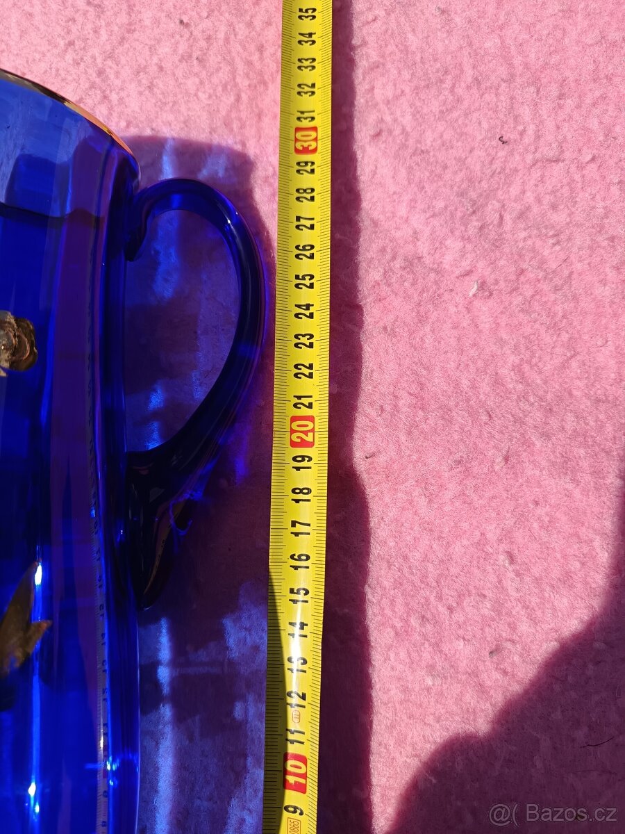 Modrý skleněný džbán se zlatými květinami - 10