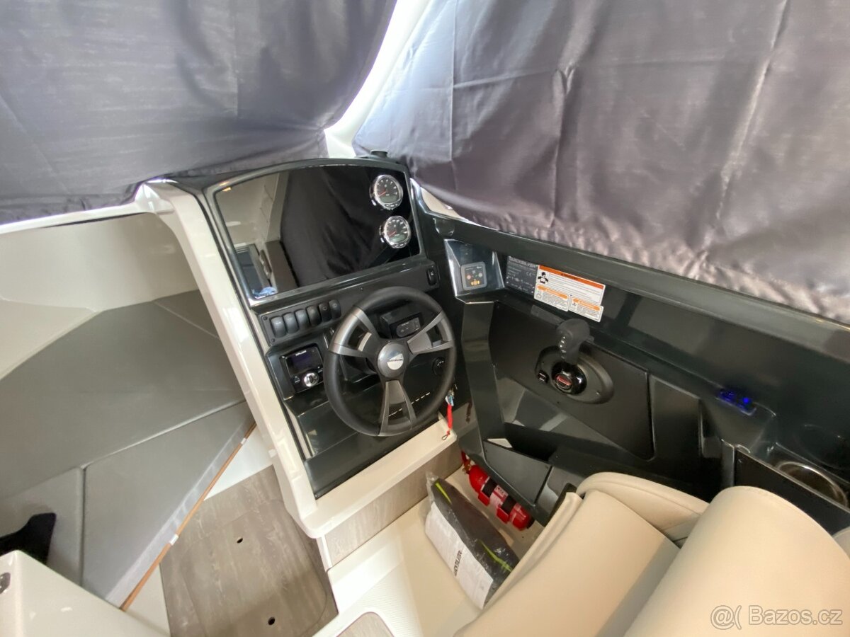 QUICKSILVER Activ 705 WEEKEND + MERCURY F 225 V6 EFI EXLPT D - 10