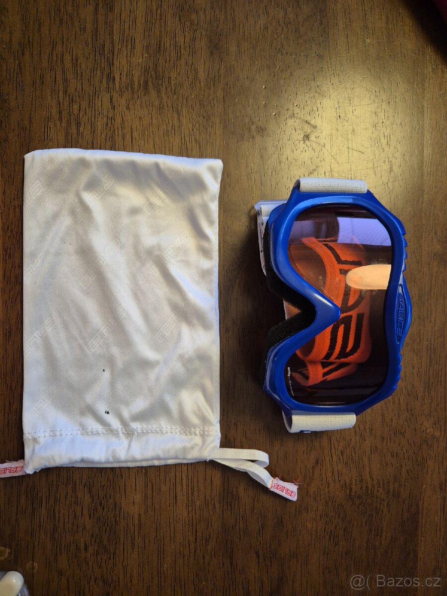 Lyžáky + helma - 10