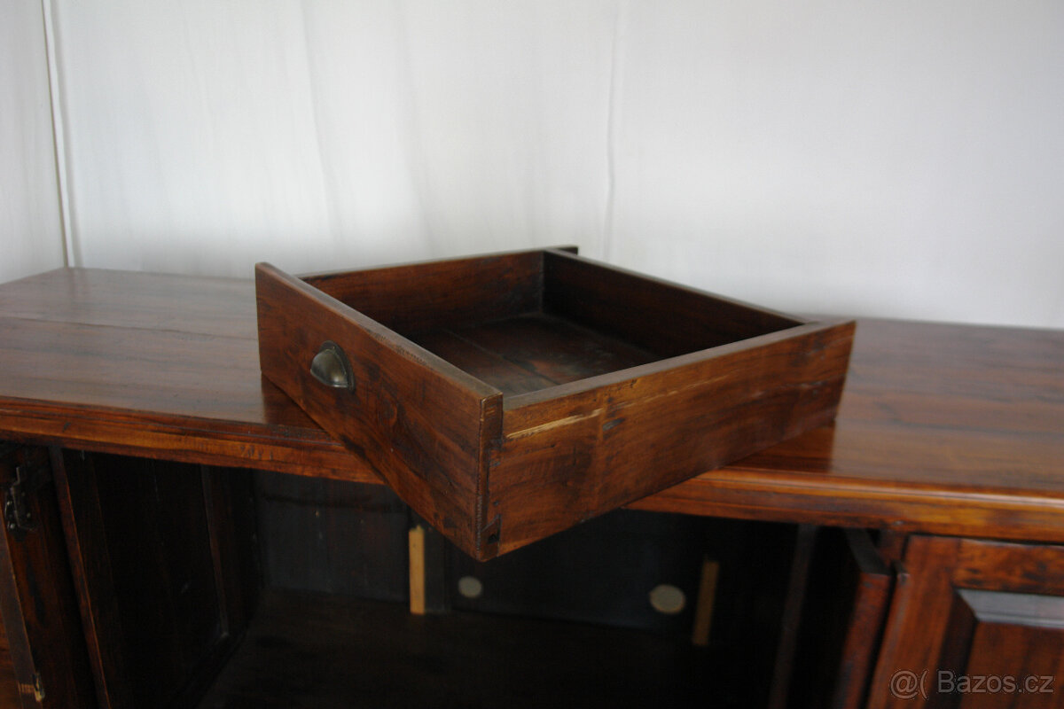 Velká masivní komoda TEAK - 10