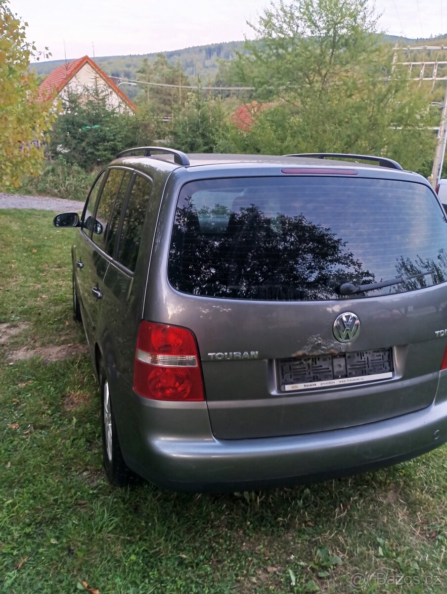 vw Touran 1.9 TDI 77kw bkc - 10