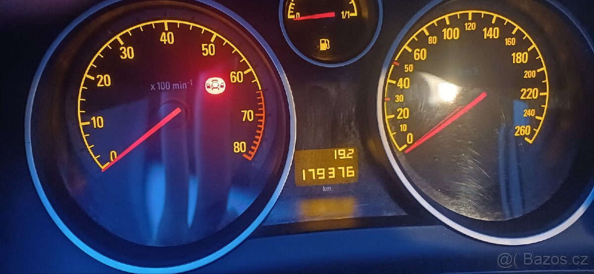 Opel Astra 1.6i 2009 - 10