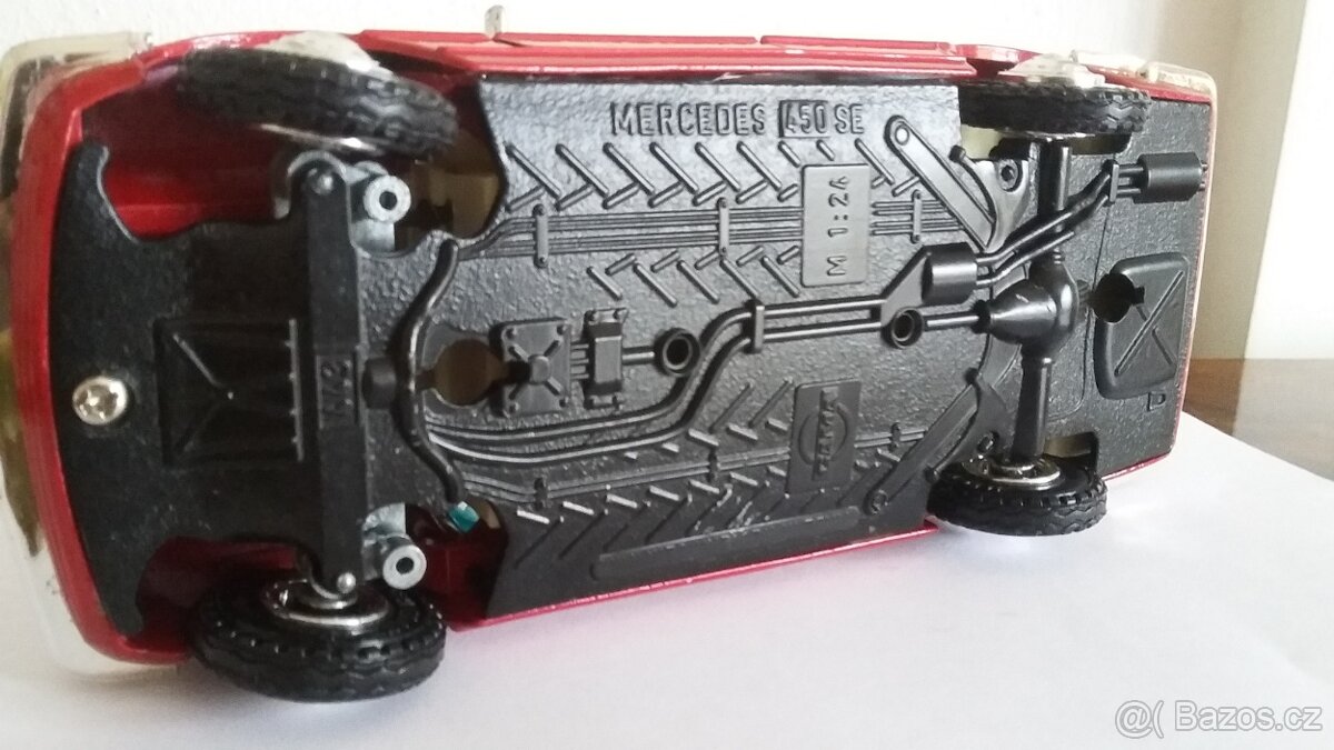 Starý model Gama Mercedes 450 SE - 10