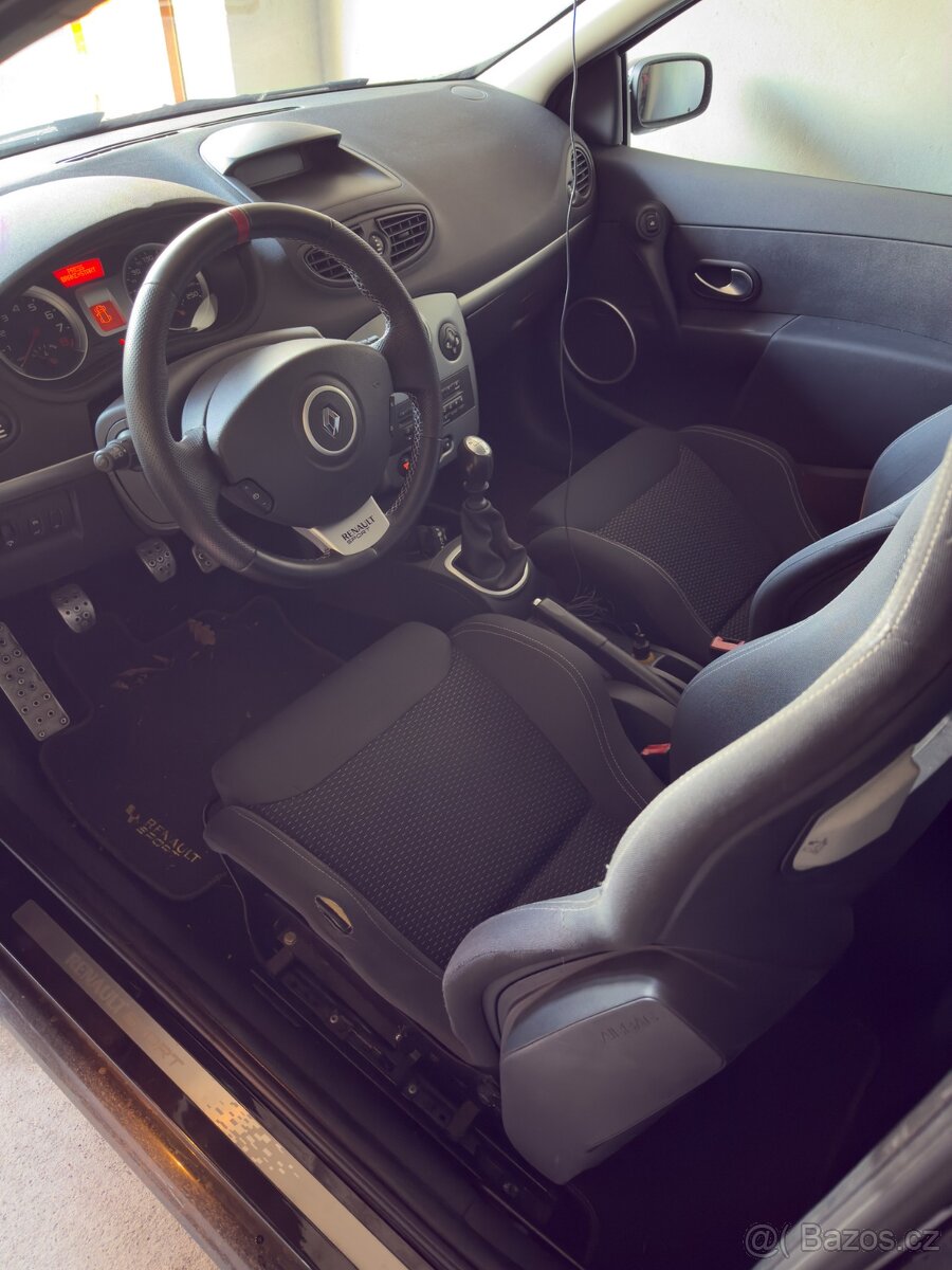 Renault Clio 3 RS - 10
