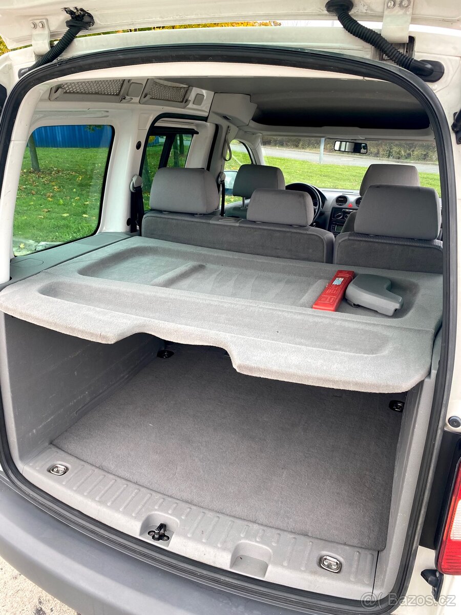 VW Caddy 1.9 nová STK - 10