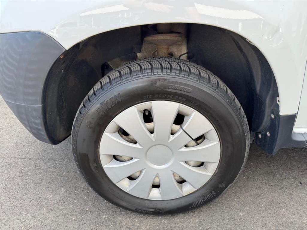 Dacia Duster 1,6 (2016) - 10