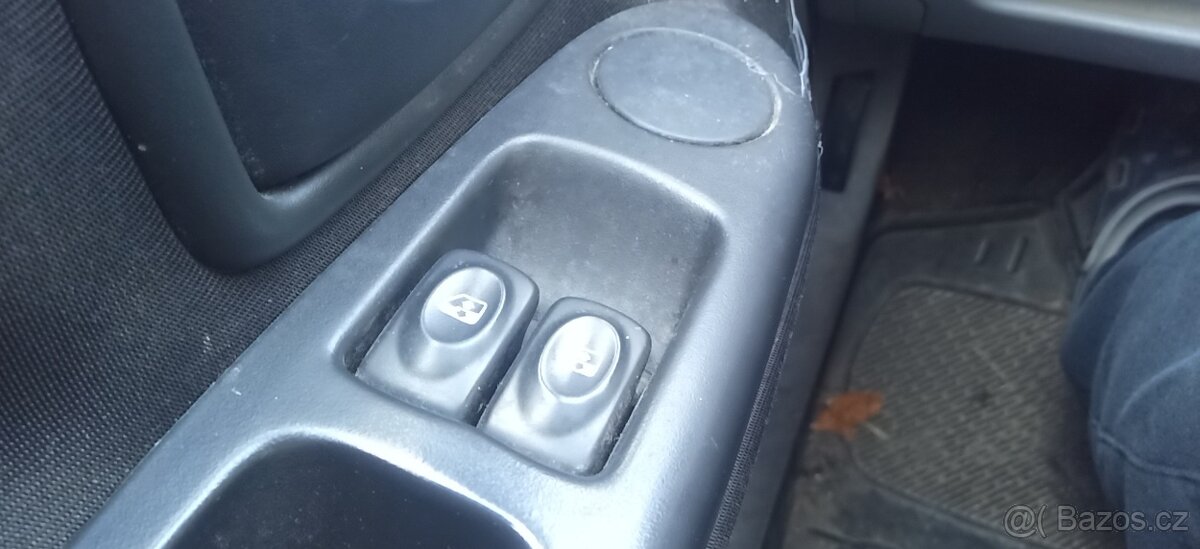 Prodám Renault Thalia, najeto 52000 - 10