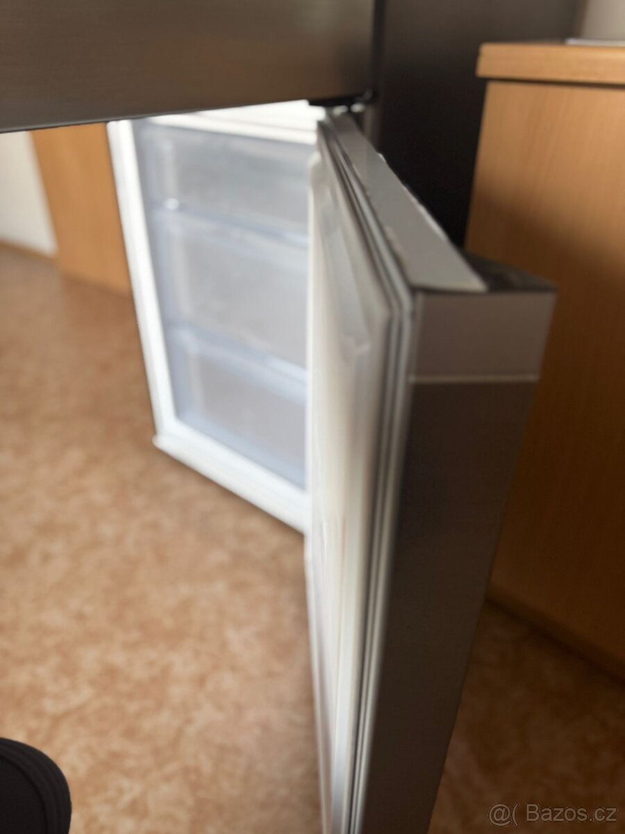 Lednice SAMSUNG - 10