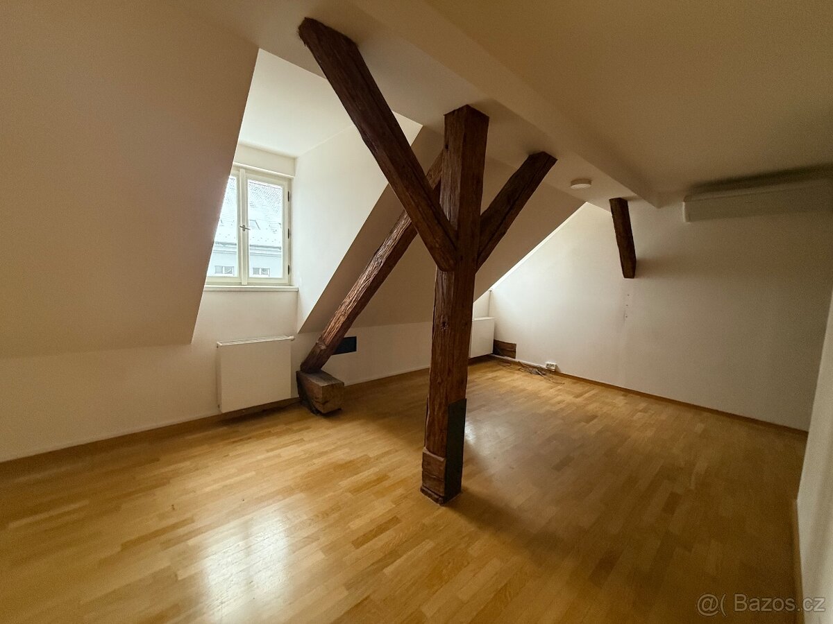 2kk Karlín Sokolovská - 10