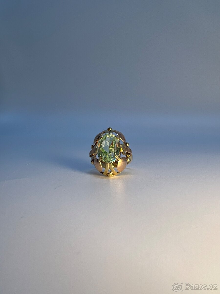 Krásný zlatý prsten - peridot - 10