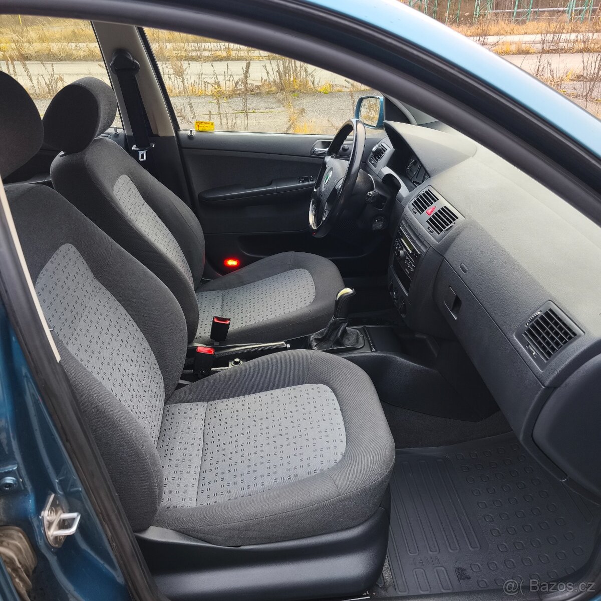 Škoda Fabia 1.4 MPI 50kw,najeto 147tkm, edice attractive - 10