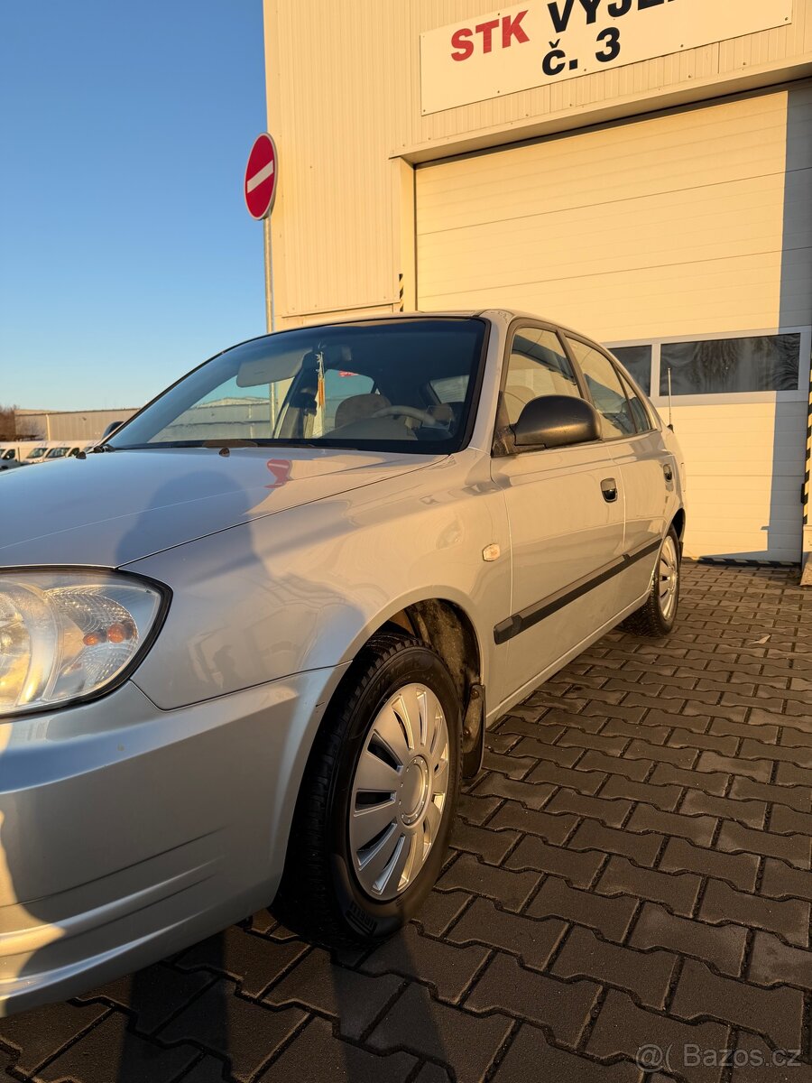 Hyundai accent 2006 1.3 - 10
