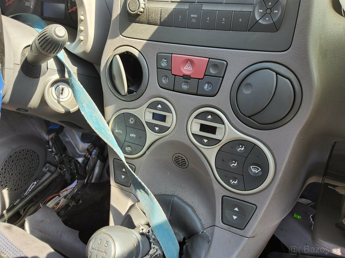 Fiat PANDA 2005 4x4 1,2i Climbing - DILY z AUTA - 10