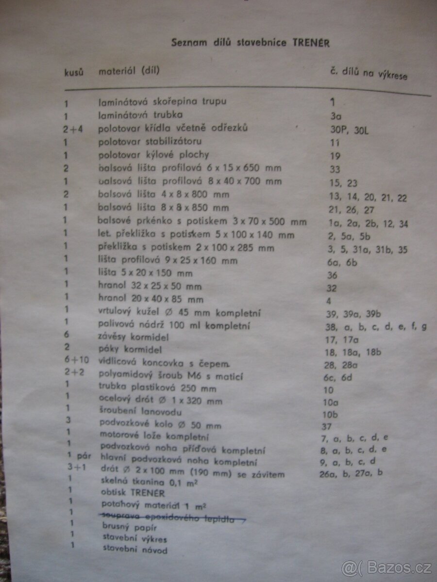 letadlo TRENÉR stavebnice od MODELA - 10