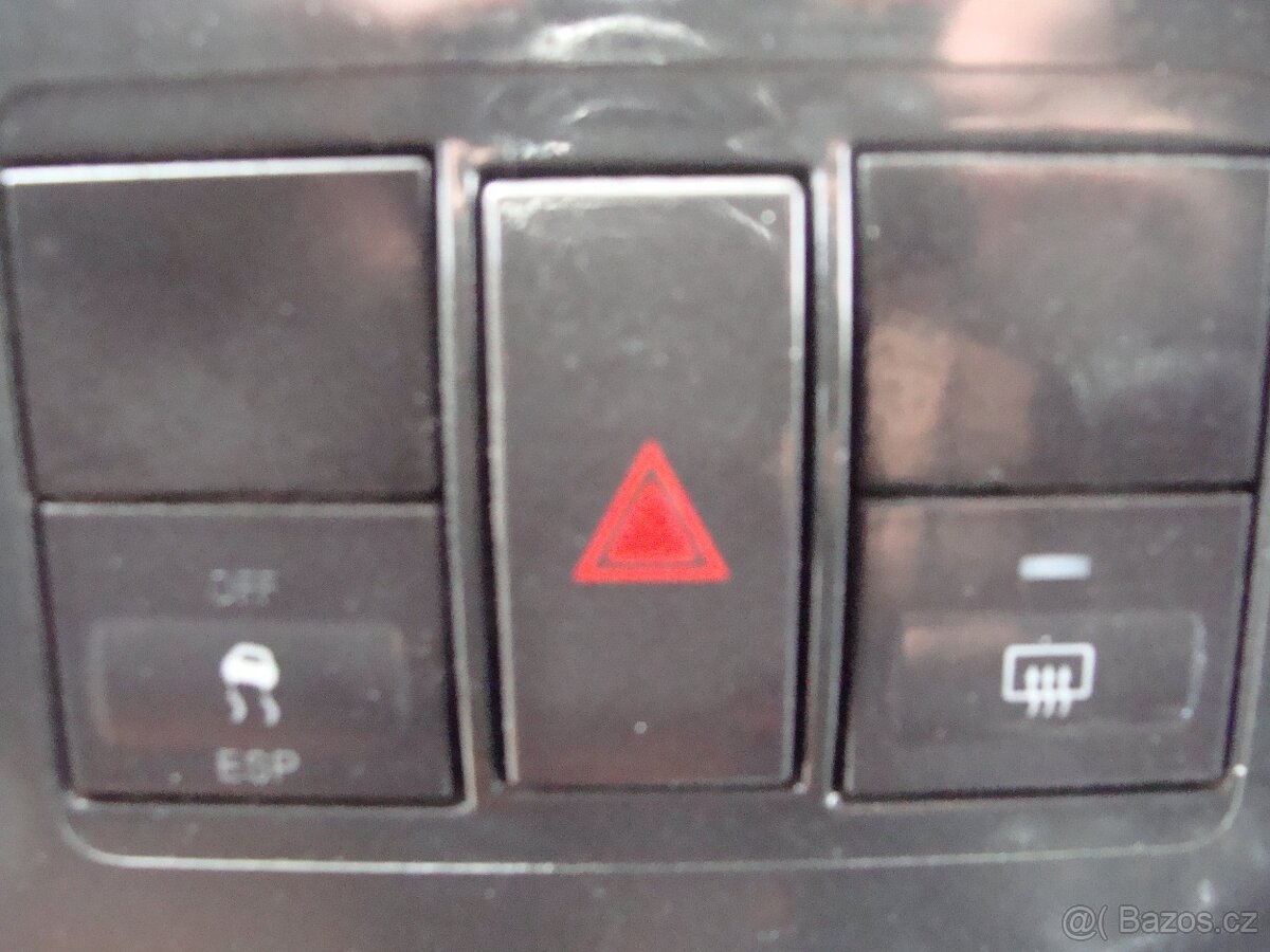 Ford Transit, 2.2TDCi, L2H1, tažné zařízení, 2x šoupačky - 10