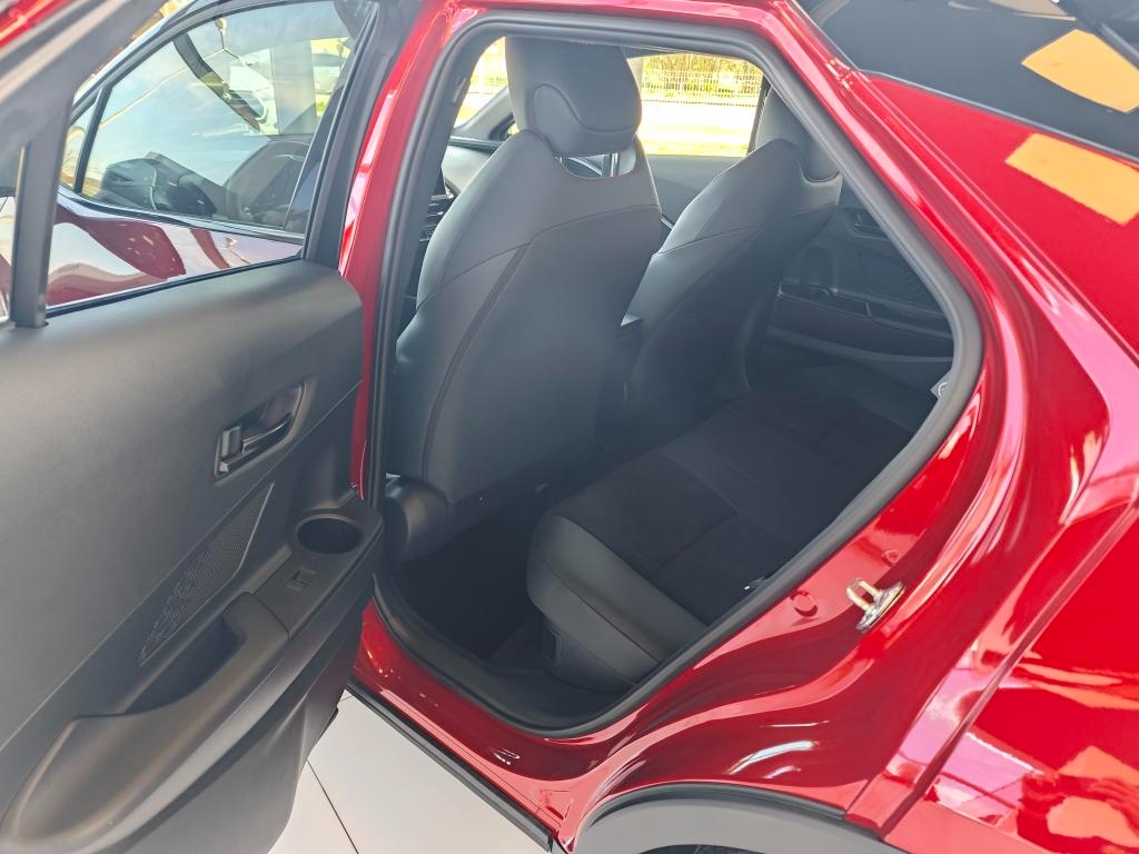 Toyota C-HR GR SPORT 2.0 HEV Hybrid - 10