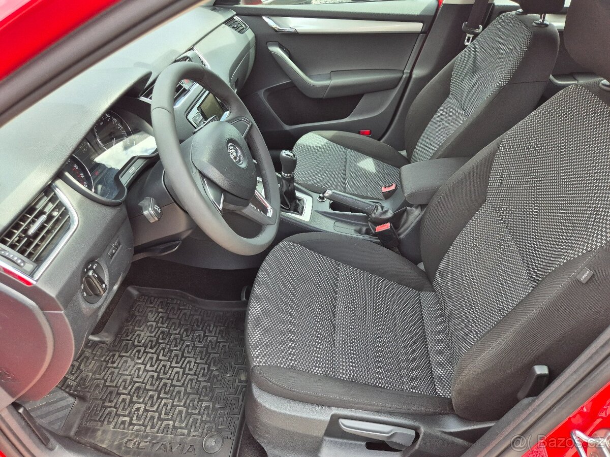 Škoda Octavia III,Combi,1.6TDi,81KW,KOUPENO V ČR,R.V.2015 - 10