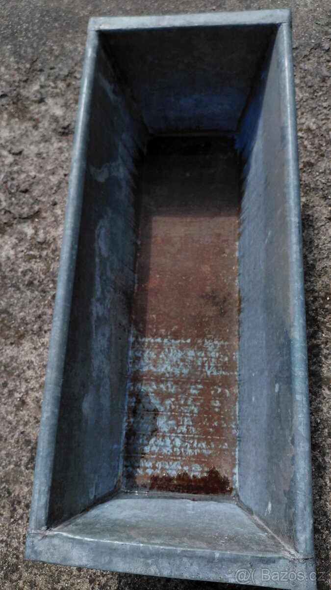 Tři pozinkované vany - 10