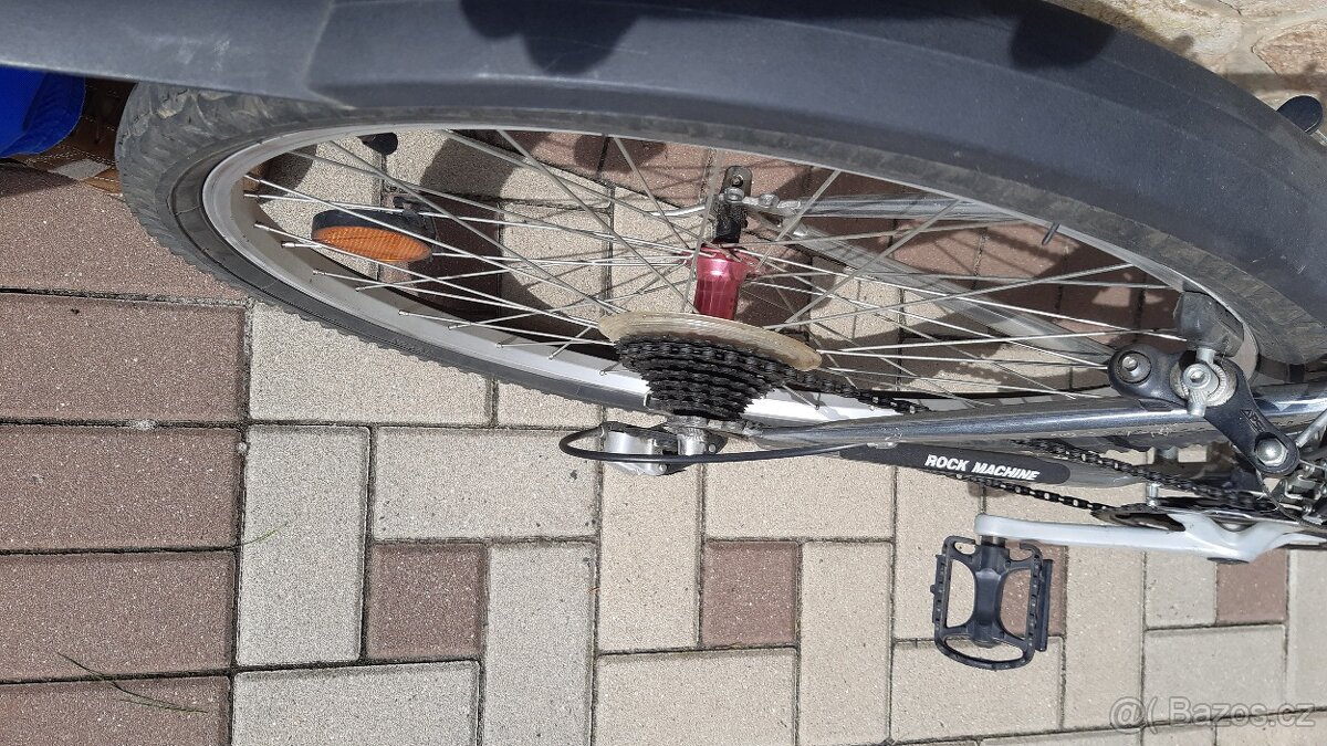 Trekové kolo Rock Machine - 10
