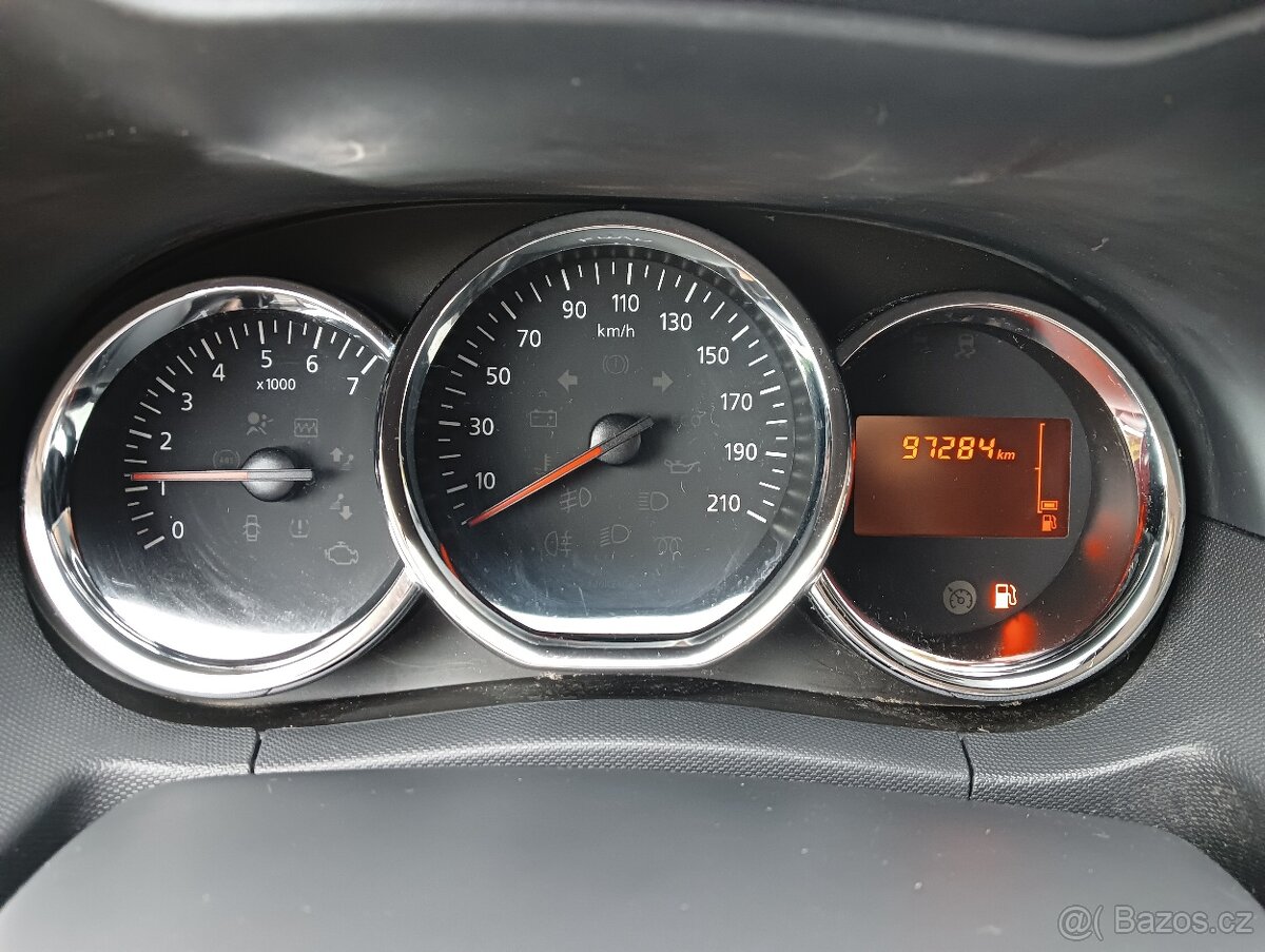 Dacia Duster 1.6 i Prestige - 10