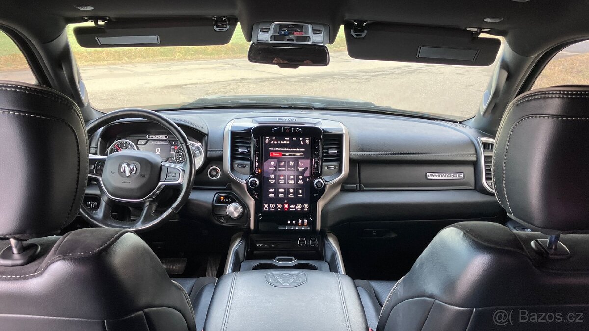 Dodge RAM 1500 Laramie, V8 5,7 HEMI eTorque 4x2 - 10