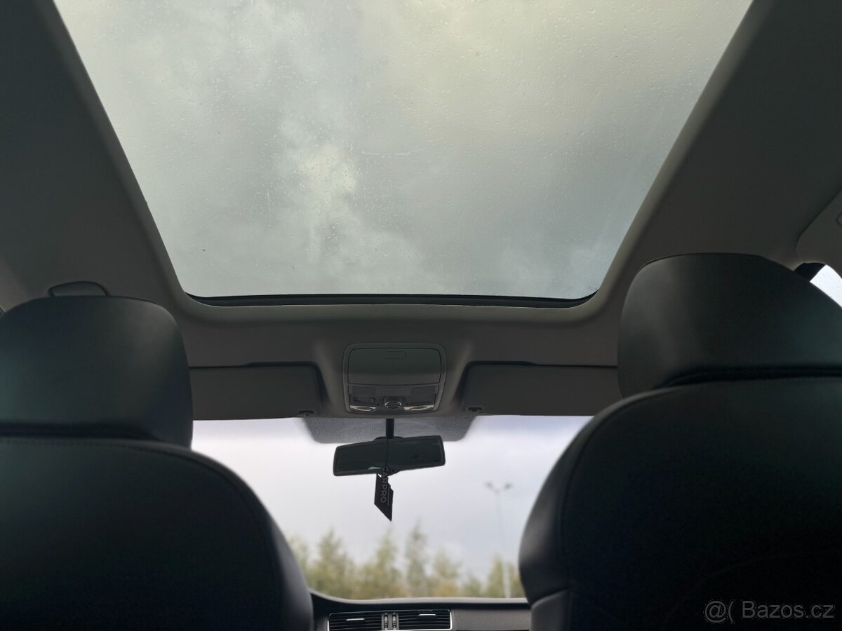 Škoda Superb Combi Elegance DSG 2014 - 10