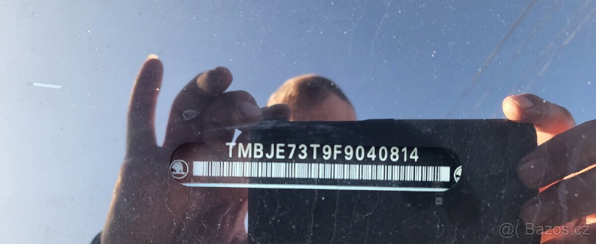 Škoda Superb combi 2.0tdi DSG facelift,Bíla barva - 10