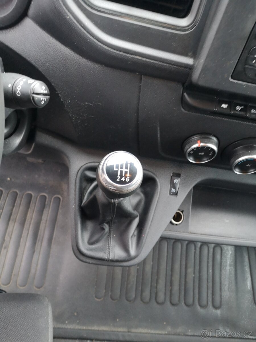 RENAULT MASTER VALNÍK-PLACHTA-10TI PALETA - 10