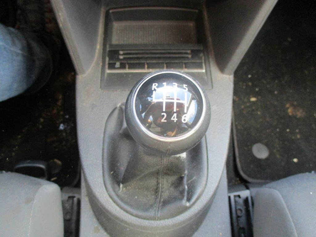 VW TOURAN 1,4TGi 110KW CNG bez koroze 05/2011 - 10