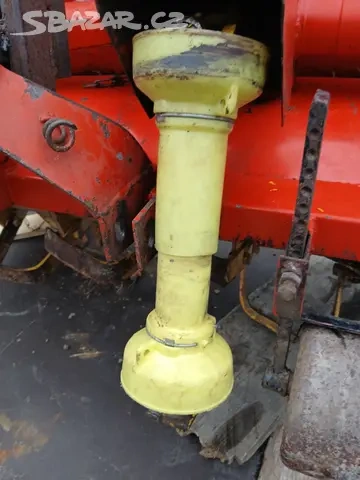 Prodám rotavator KYR-122 k malotraktorům ve velmi dobrému st - 10