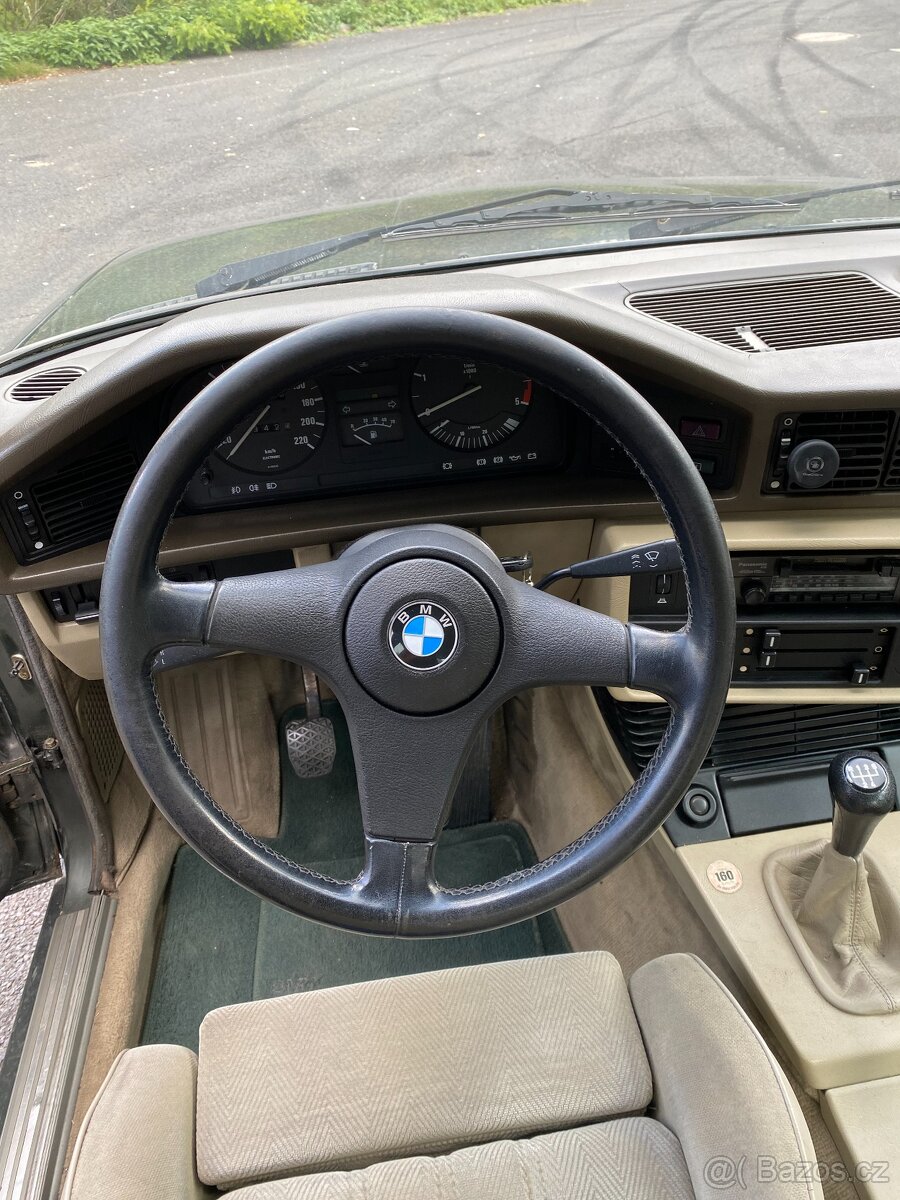 BMW e28 525e - 10