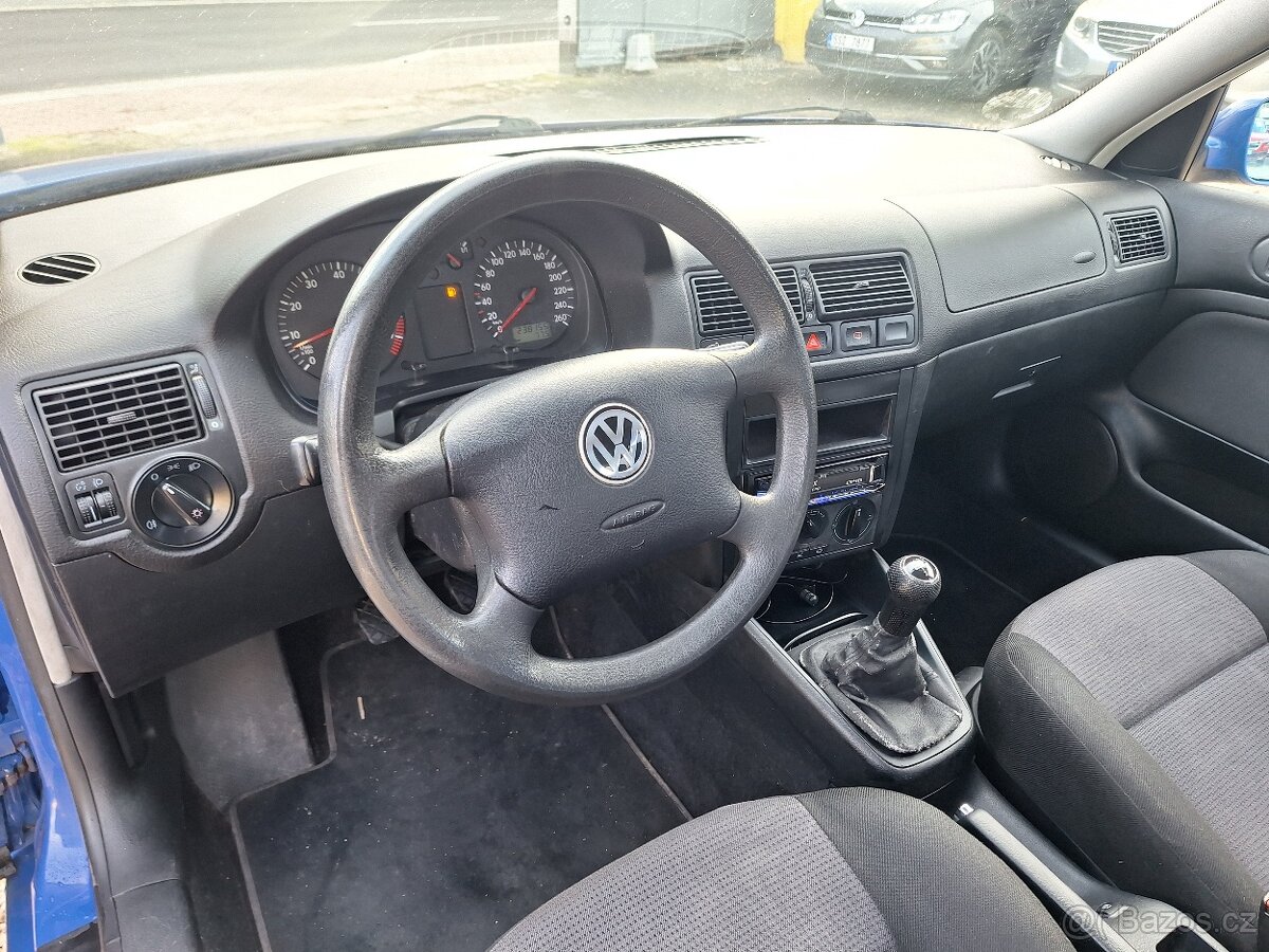 Volkswagen Golf IV 1.6i 77KW Kombi, Klima - 10