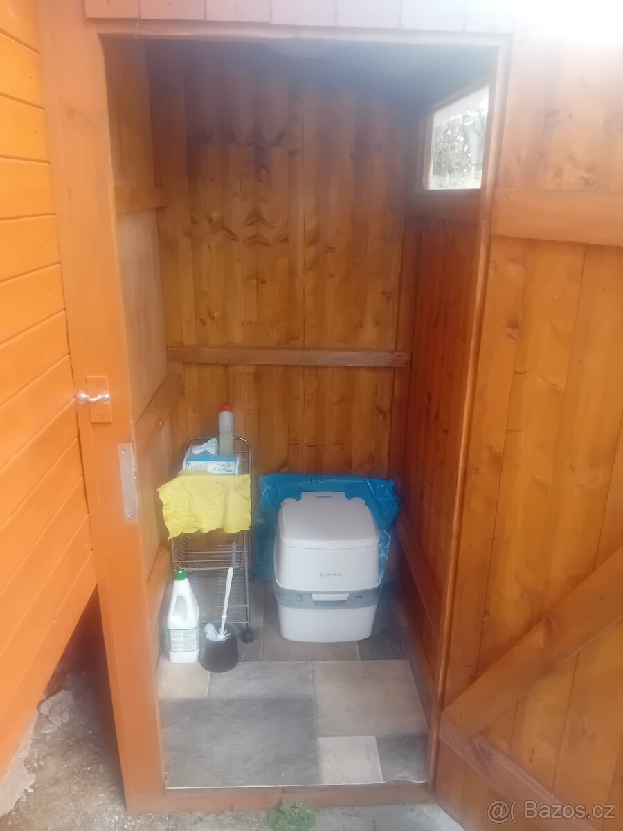 Prodej chatky u Třeboně - 10