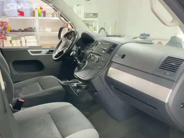 VW Multivan T5 2.0TDI 103kW Team Webasto,tažné,serviska - 10