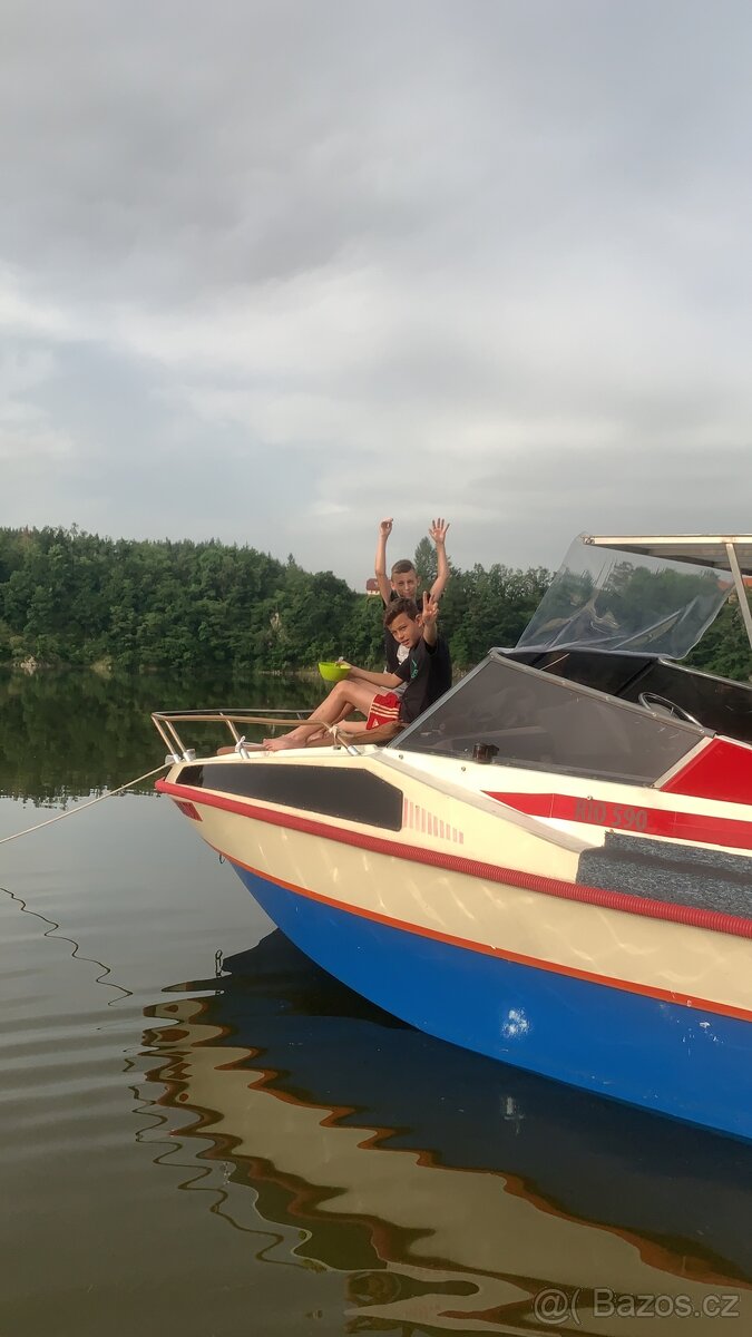 Kajutova loď a vlek cena za oboje - 10