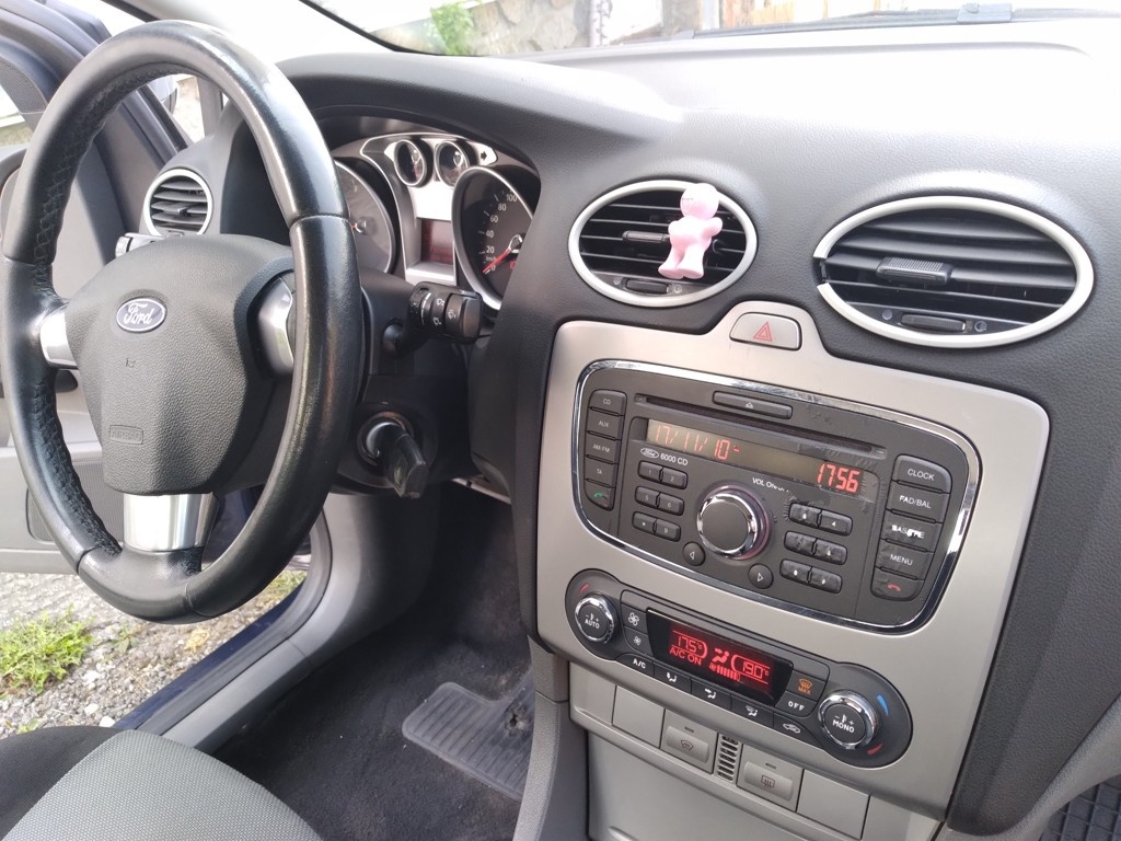FORD FOCUS COMBI 1.6 16V 1.VLASTNÍK, ČR, KLIMA - 10