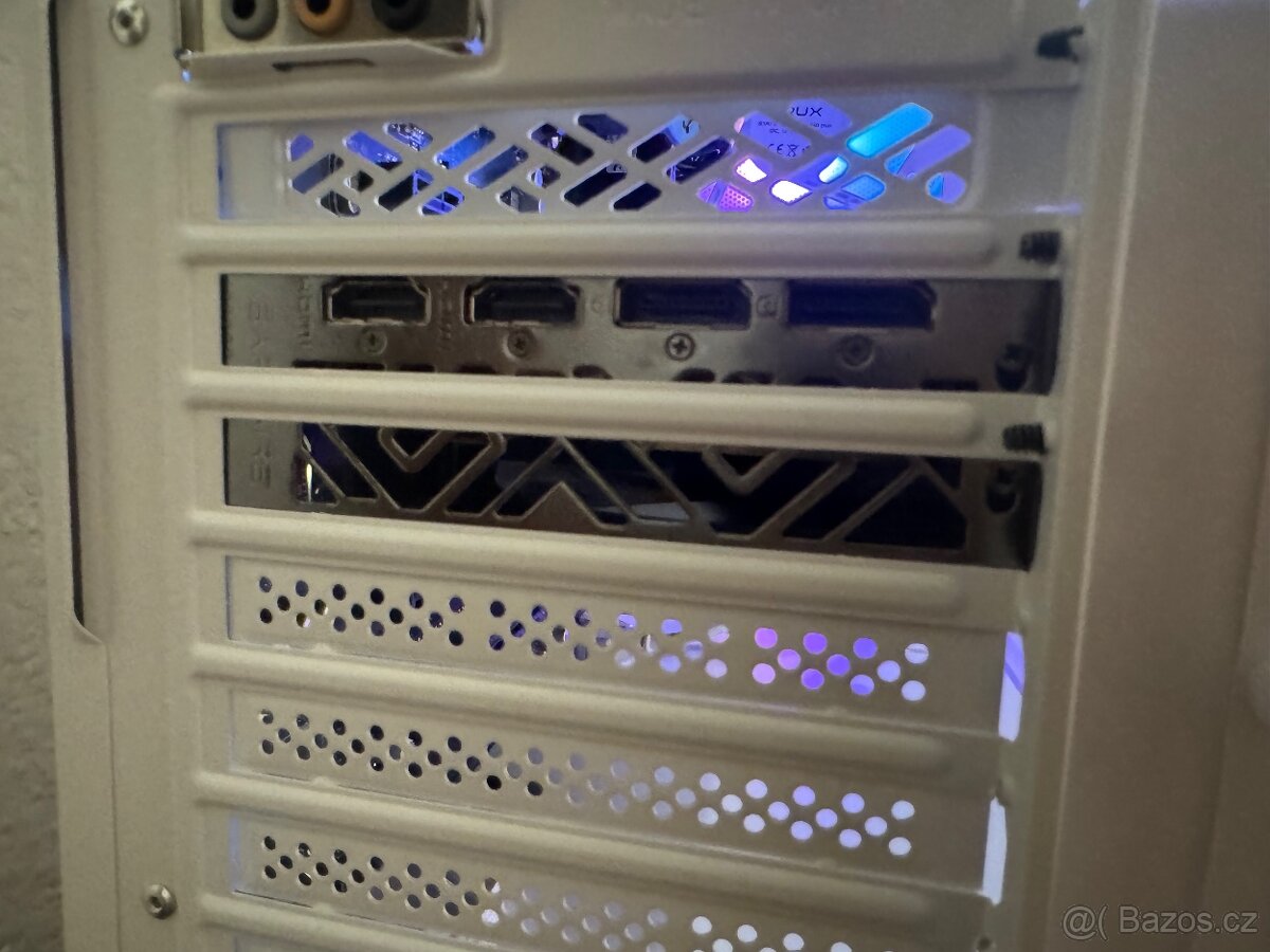 (prodáno 23.7.2026❌💰) PC 70 Krux White - 10