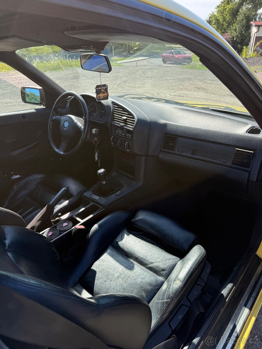 BMW E36 coupe 328i - 10