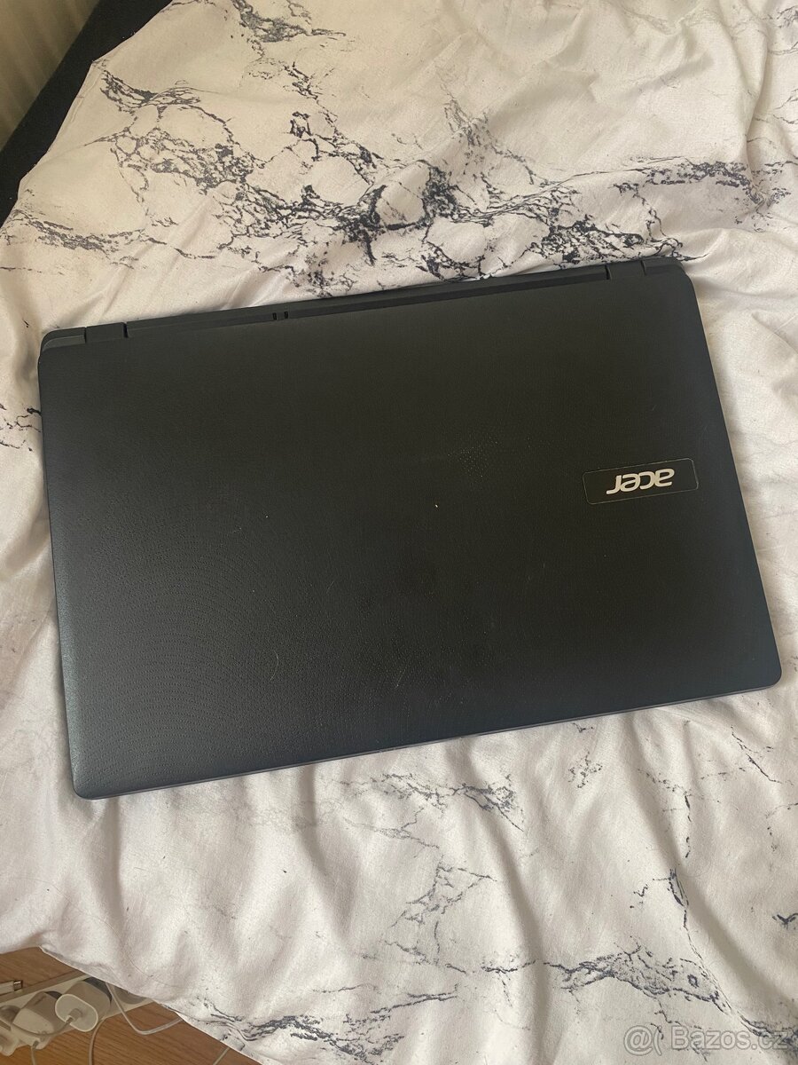 Acer Černý N15W4 Notebook - 10