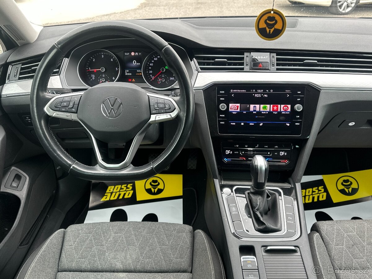 Volkswagen Passat 2023 - 10